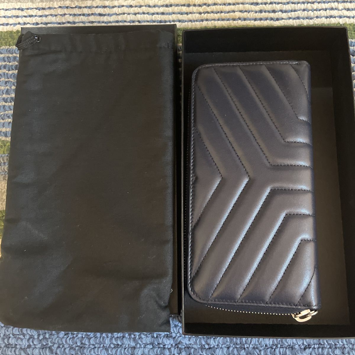 美品 SAINT LAURENT イヴサンローラン ysl YSL 長財布 navy 箱付き
