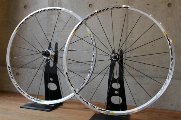 白リム!マヴィック MAVIC キシリウム KSYRIUM エキップ EQUIPE 白リム!マヴィック MAVIC キシリウム KSYRIUM エキップ EQUIPE