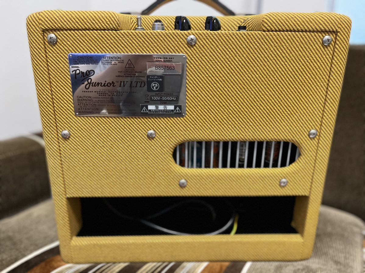 美品】Fender Pro Junior IV LTD ラッカードツイード | pisoeletrico