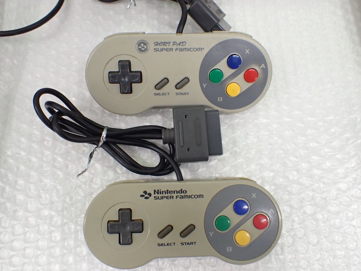 ☆D409-120　SFC・FC　スーパーファミコン ファミコン 本体 まとめ売り　コントローラー、ACアダプター　ファミコン取扱説明書・元箱_画像9