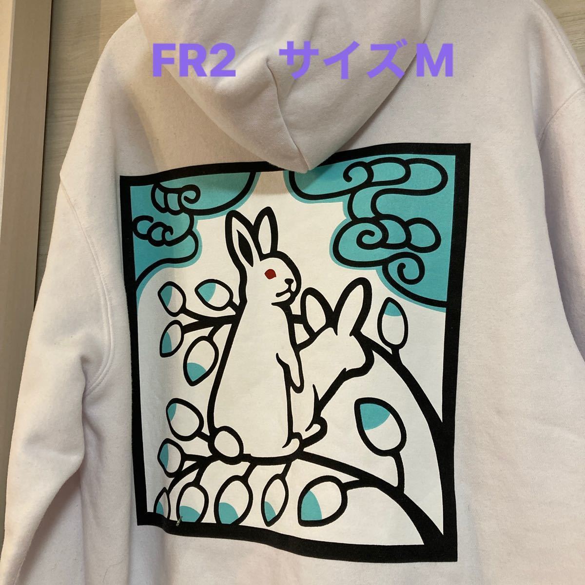 美品 メンズ パーカー FR2 沖縄限定 花札 月桃 白 サイズM 美品 メンズ パーカー FR2 沖縄限定 花札 月桃 白 サイズM