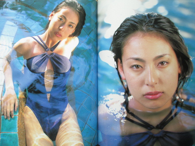 小泉里子写真集◆Bikini Mermaid◆1998年テイジンキャンギャル◆現在数々のファッション誌表紙モデルの当時貴重な水着姿◆複数落札値引あり_画像7