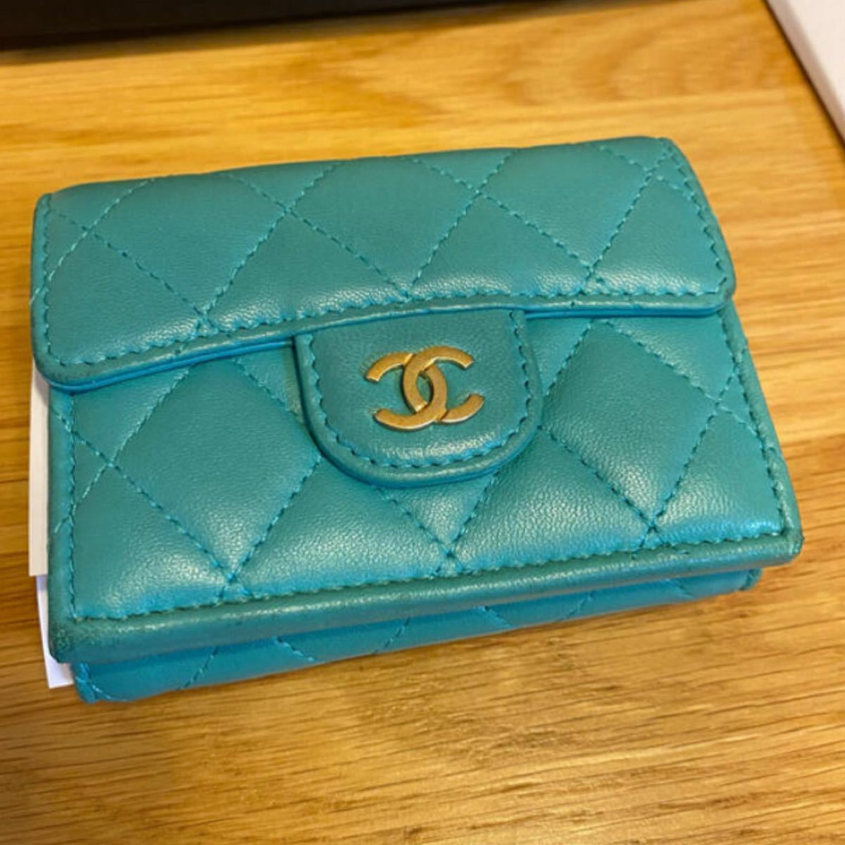 美品】CHANEL シャネル 三つ折り財布 コンパクト ウォレット 美品】CHANEL シャネル 三つ折り財布 コンパクト ウォレット