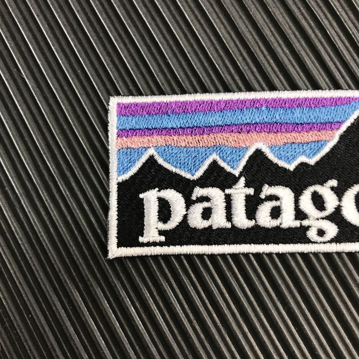 【送料無料/検品済輸入品】 PATAGONIA フィッツロイ ロゴ アイロンワッペン パッチ 2枚セット - トレッキング 登山 アウトドア キャンプ