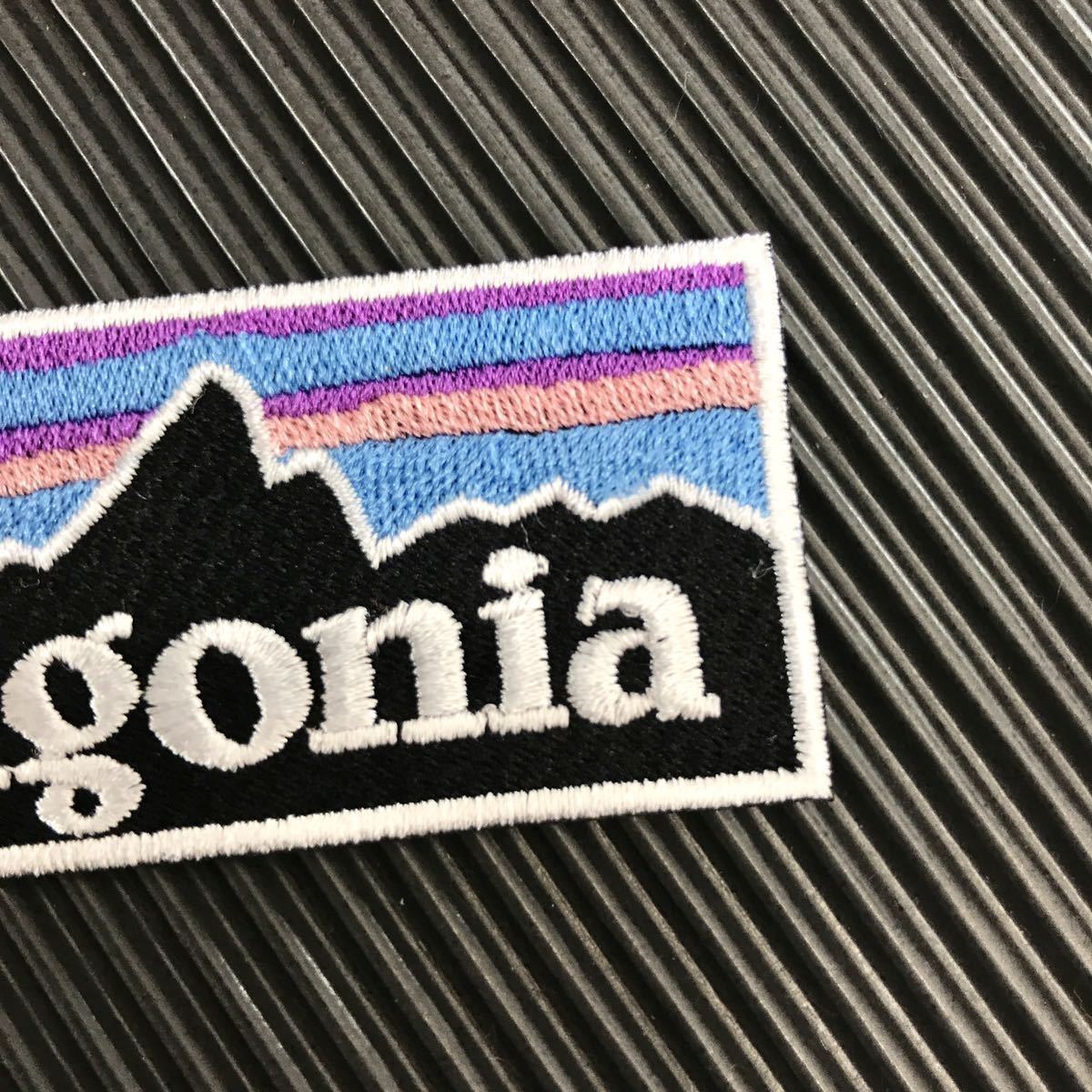 【送料無料/検品済輸入品】 PATAGONIA フィッツロイ ロゴ アイロンワッペン パッチ 2枚セット - トレッキング 登山 アウトドア キャンプ