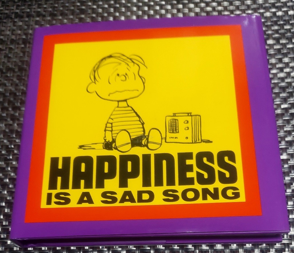 HAPPINESS　IS　A　SAD　SONG　スヌーピー　洋書　Happiness is　シリーズ　