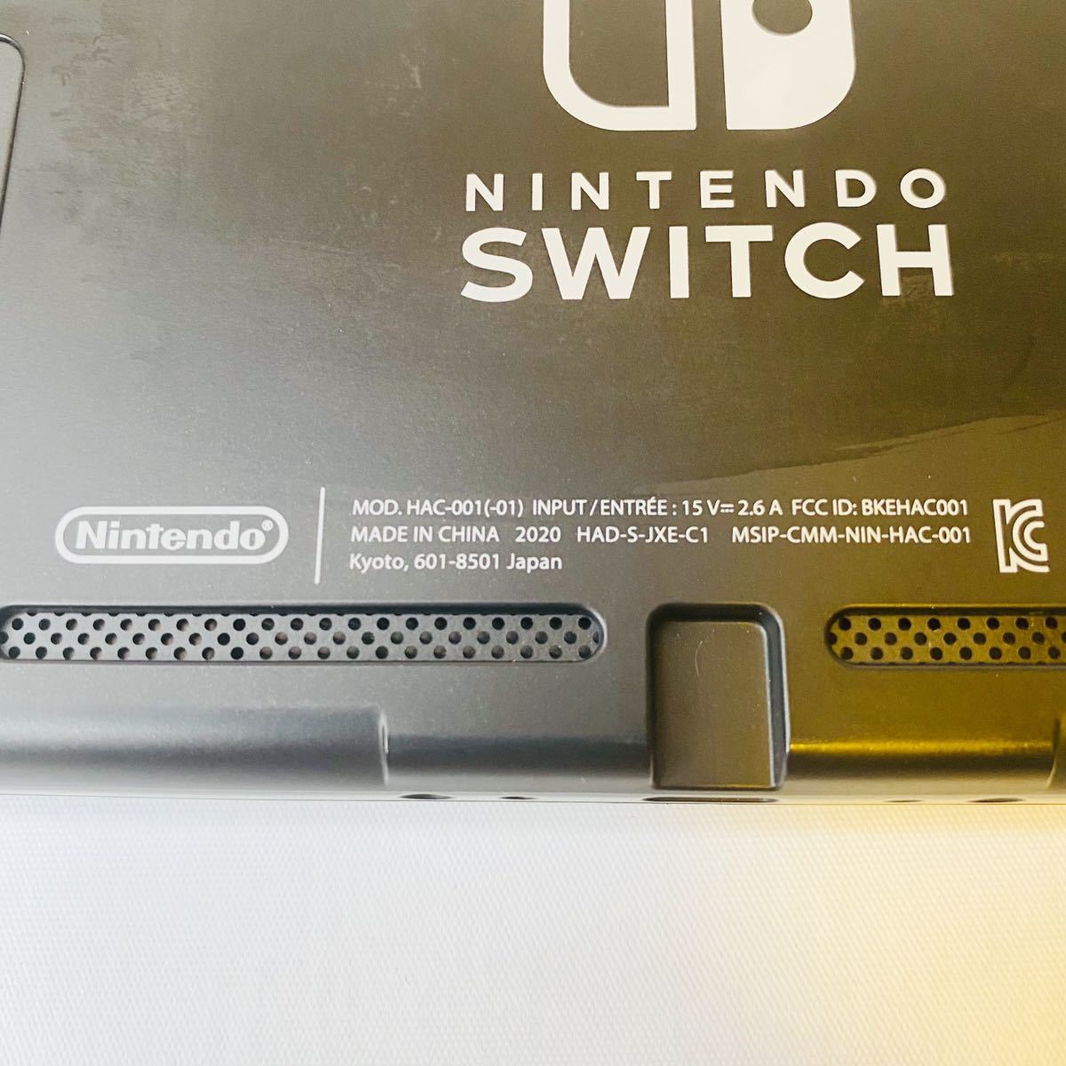 Nintendo Switch 任天堂スイッチ ニンテンドースイッチ 本体 2020 新型 バッテリー強化 動作品 HAC-001 (－01) 液晶 美品 完動品_画像3