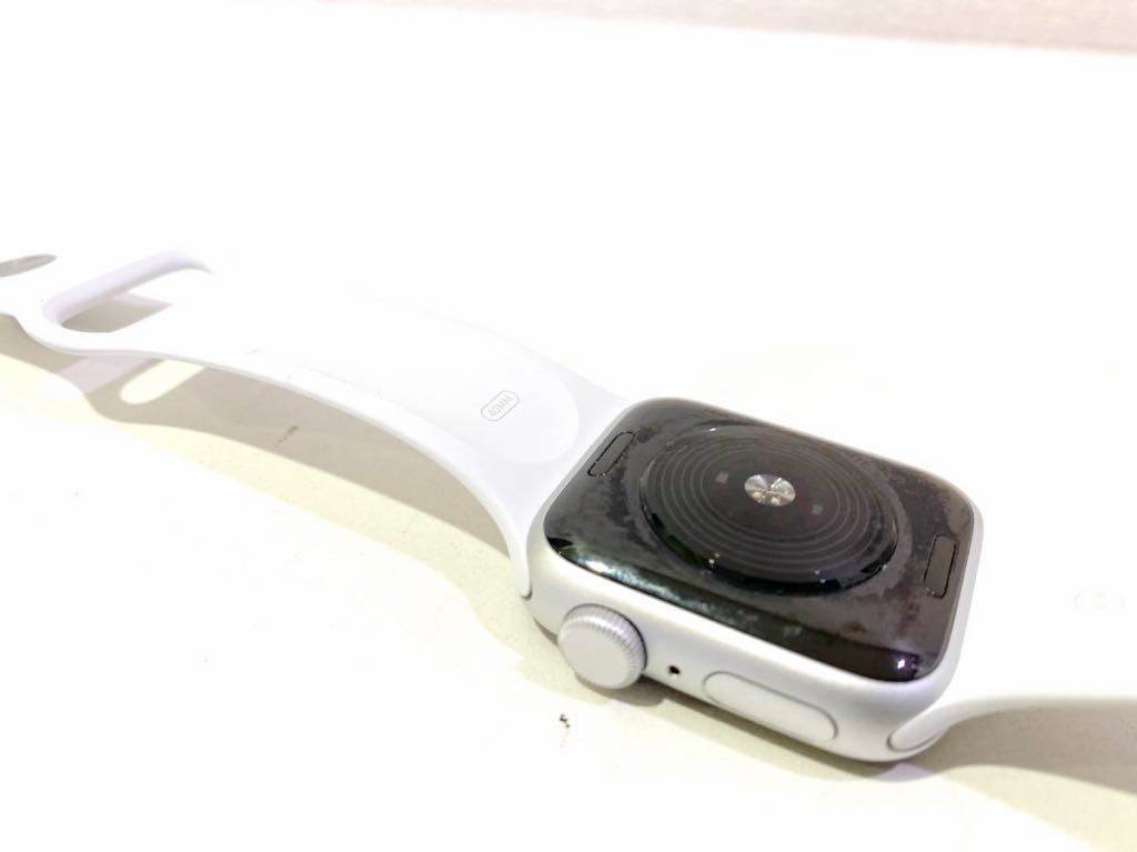 美品】Apple Watch SE 40mm アップルウォッチ GPSモデル A2351