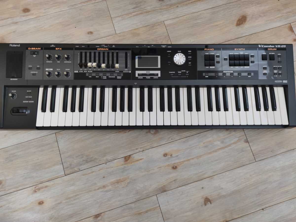 Yahoo!オークション - Roland VR-09 COMBO KEYBOARD Yahoo!オークション - Roland VR-09 COMBO KEYBOARD