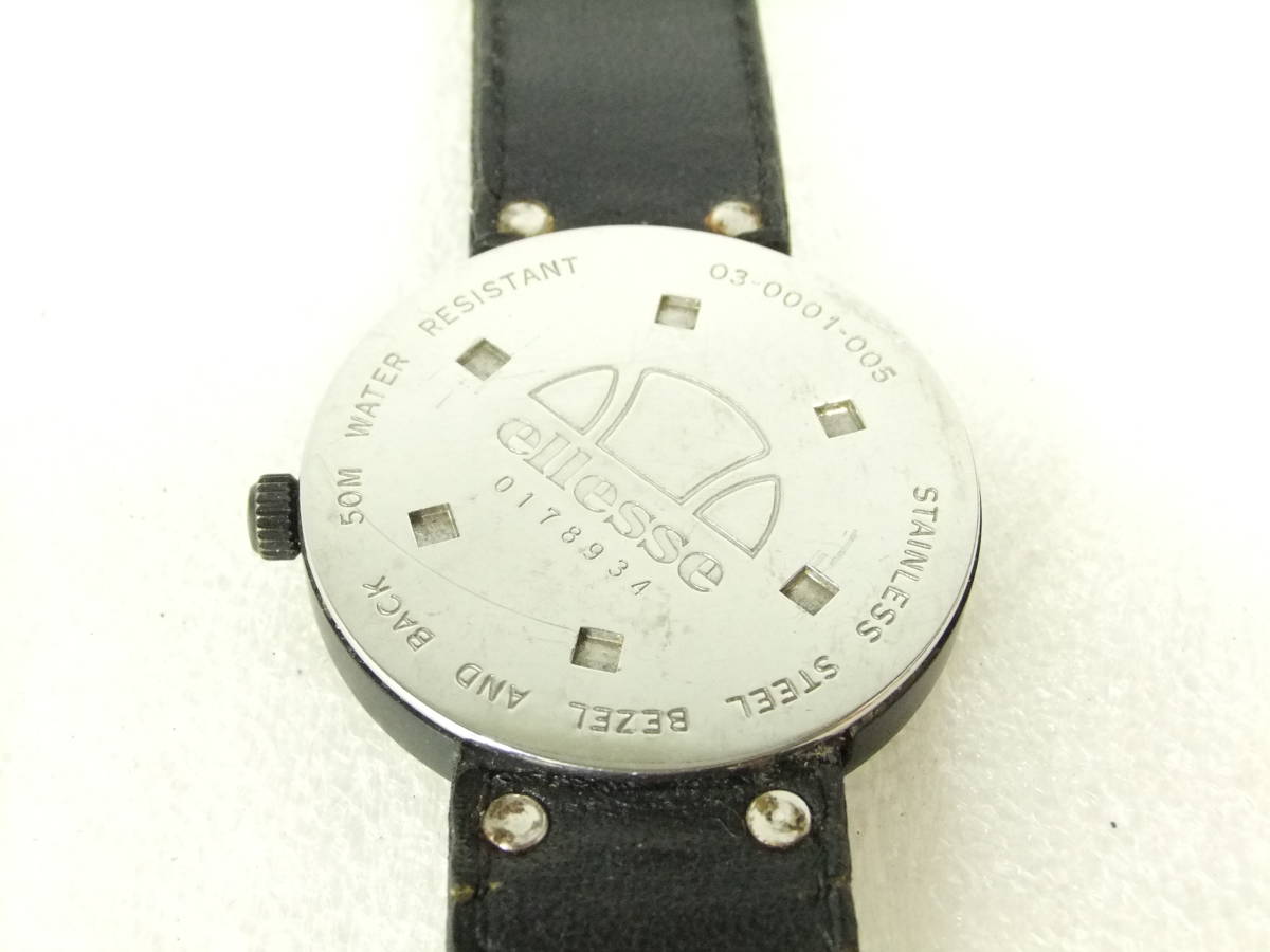 MENS腕時計 ellesse エレッセ 03-0001-005 Swiss Quartz 50m防水 ベルト難有り 動くジャンク B076_画像2