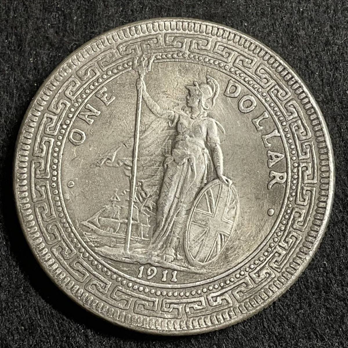 希少 大型硬貨 壹圓 1911年 イギリス領香港 ビクトリア女王 1ドル 中国