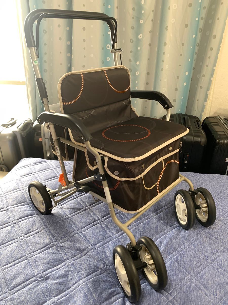 値下げしました シルバーカー 手押し車 お散歩 買い物|PayPayフリマ
