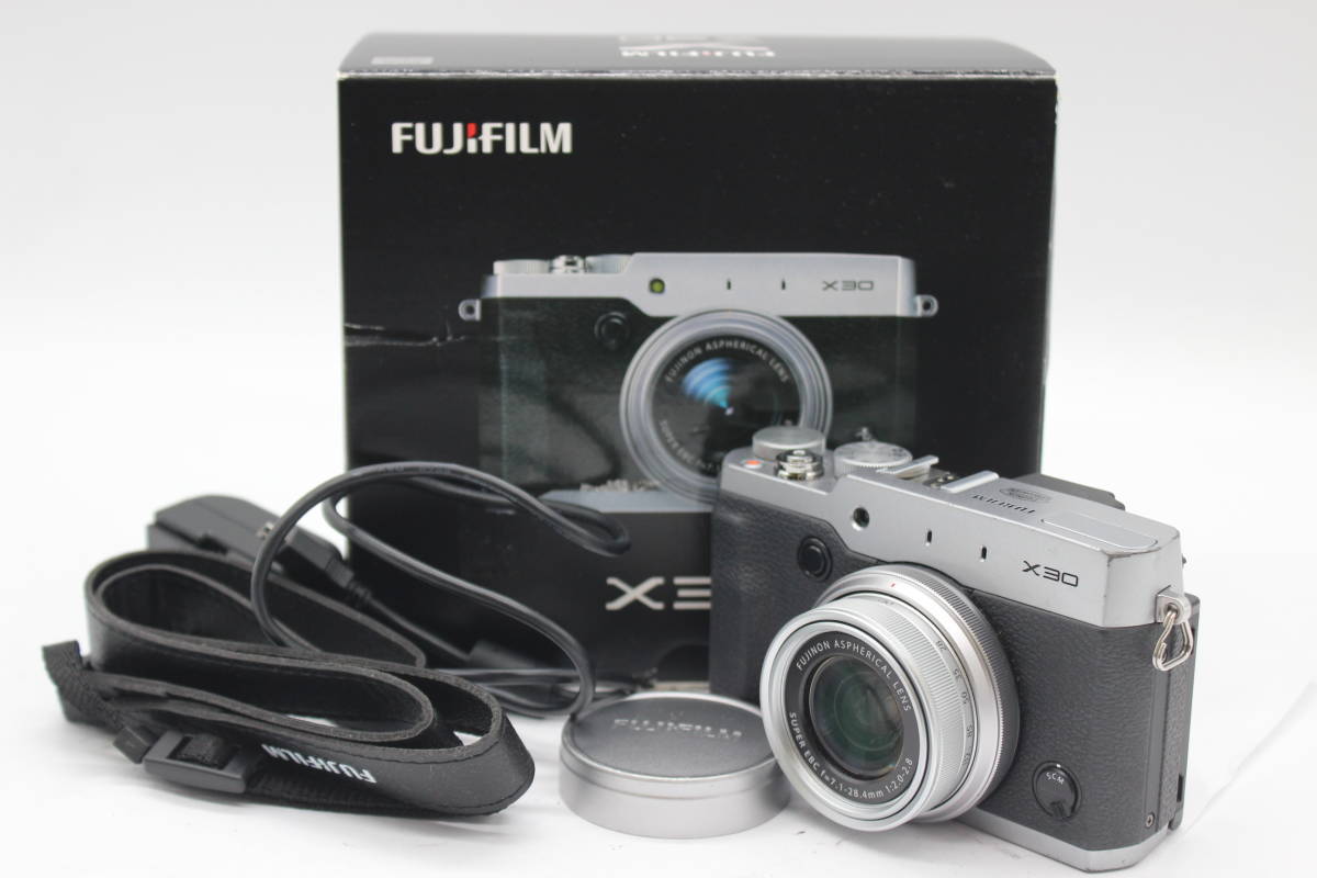 【元箱付き】フジフィルム Fujifilm x30 Fujinon Aspherical Super EBC バッテリー付き コンパクトデジタルカメラ 7195