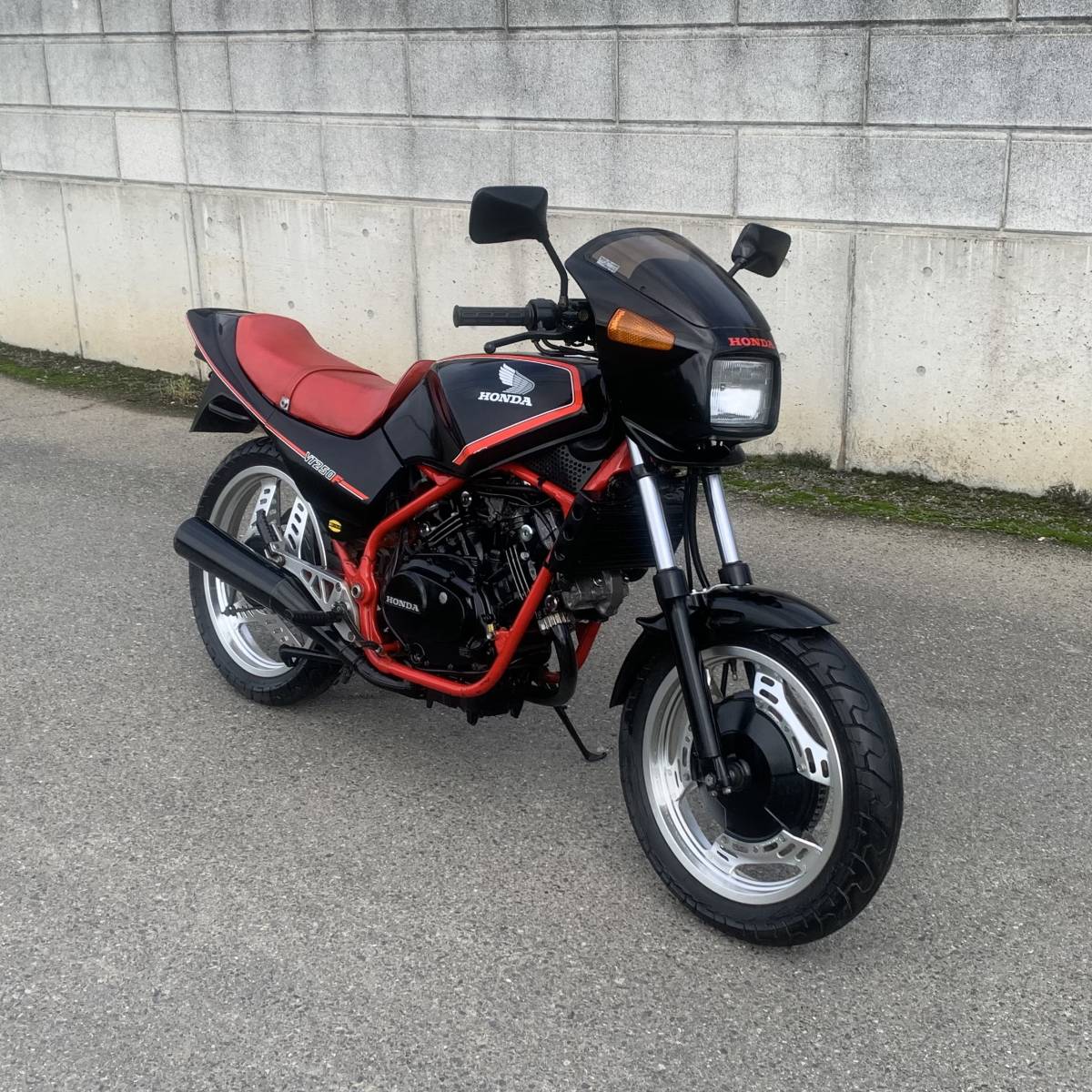 VT250FC 初期型 割れあり ジャンク | www.chicshabu.com