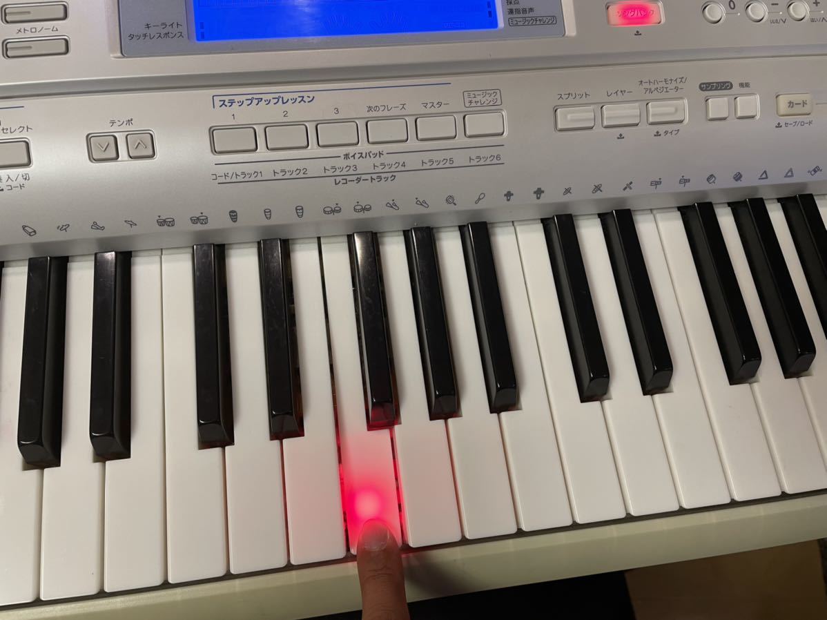 CASIO】光ナビゲーションキーボード/電子ピアノ LK-207 + CASIO】光ナビゲーションキーボード/電子ピアノ LK-207 +