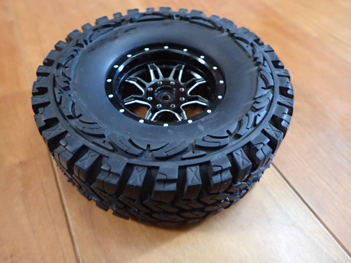 ラジコンタイヤ　ビードロックホイール　108mm外径 1/10クローラー SCX10等　アクセサリー　1組のみ