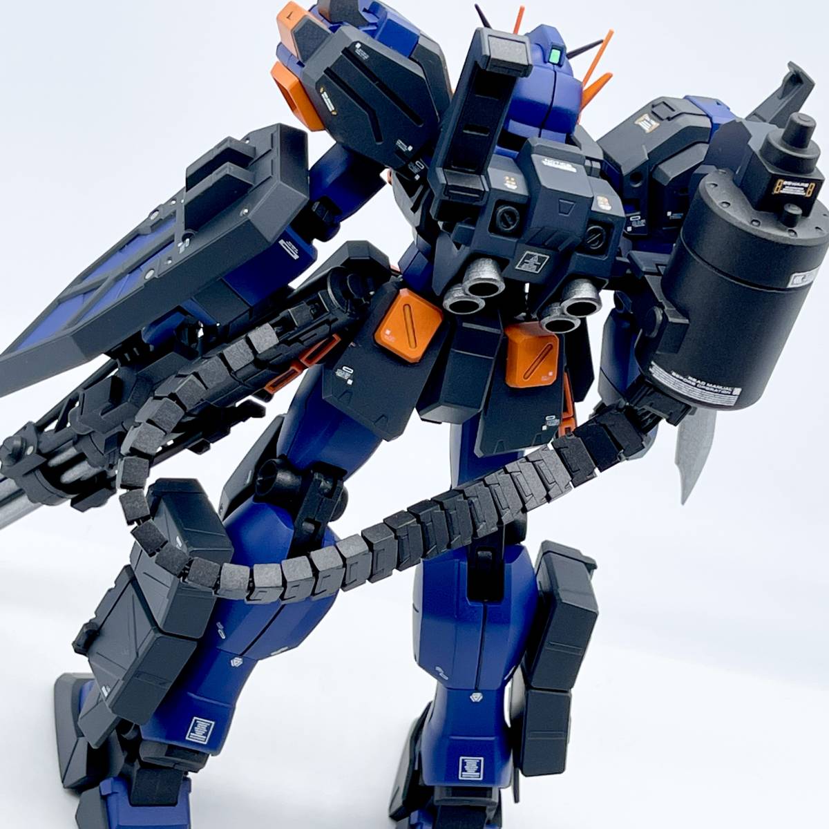 MG 1/100 ガンダムヘビーアームズ EW オリジナルカラー【塗装 MG 1/100 ガンダムヘビーアームズ EW オリジナルカラー【塗装