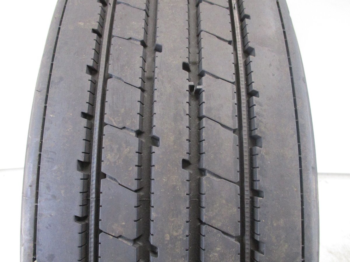 ■中古タイヤ■　245/80R17.5 133/131J BRIDGESTONE R173 トラック等 夏タイヤ サマータイヤ 激安　送料無料　U570_片減り