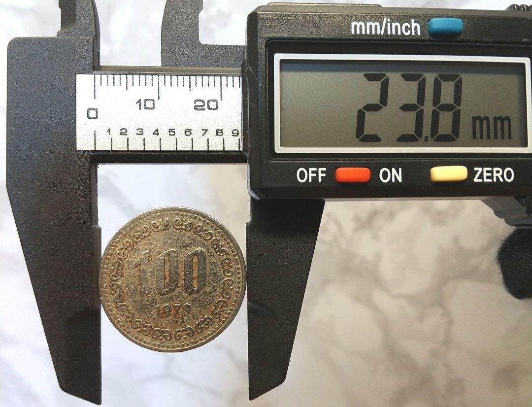 大韓民国100ウォン硬貨　1979年　直径23.8mm　　　100 韓国銀行 外国コイン 硬貨 古銭 古美術 骨董 貨幣_画像5