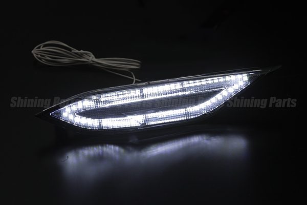 ポルシェ カイエン 958 前期 LED サイドマーカー クリア　デイライト付_画像1