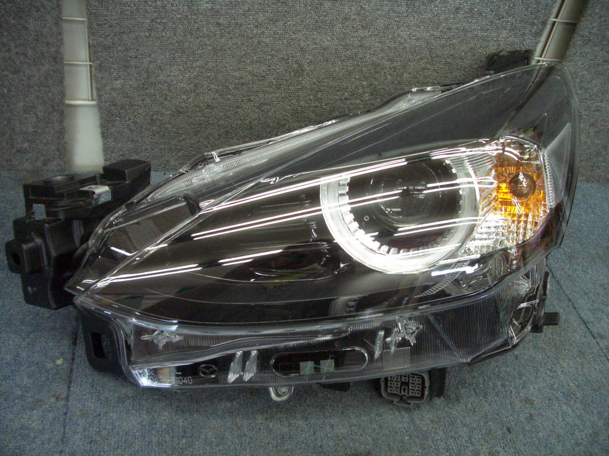2209-OZ4 マツダ 純正 DJLFS/DJLAS/DJ5FS/DJ5AS マツダ2 MAZDA2 LED 左 ヘッドライト ヘッドランプ KOITO 100-8N01D 打刻:DC 良品! マツダ MAZDA2 デミオ ヘッドライト 左側
