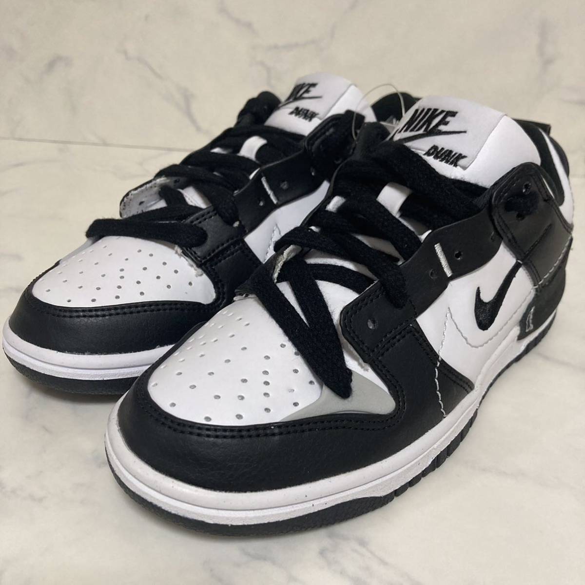 ナイキ ウィメンズ DUNK LOW PANDA ダンクロー パンダ 24cm-