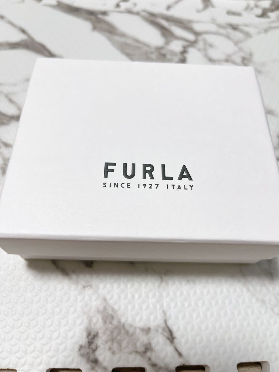 新品未使用FURLA キーケース