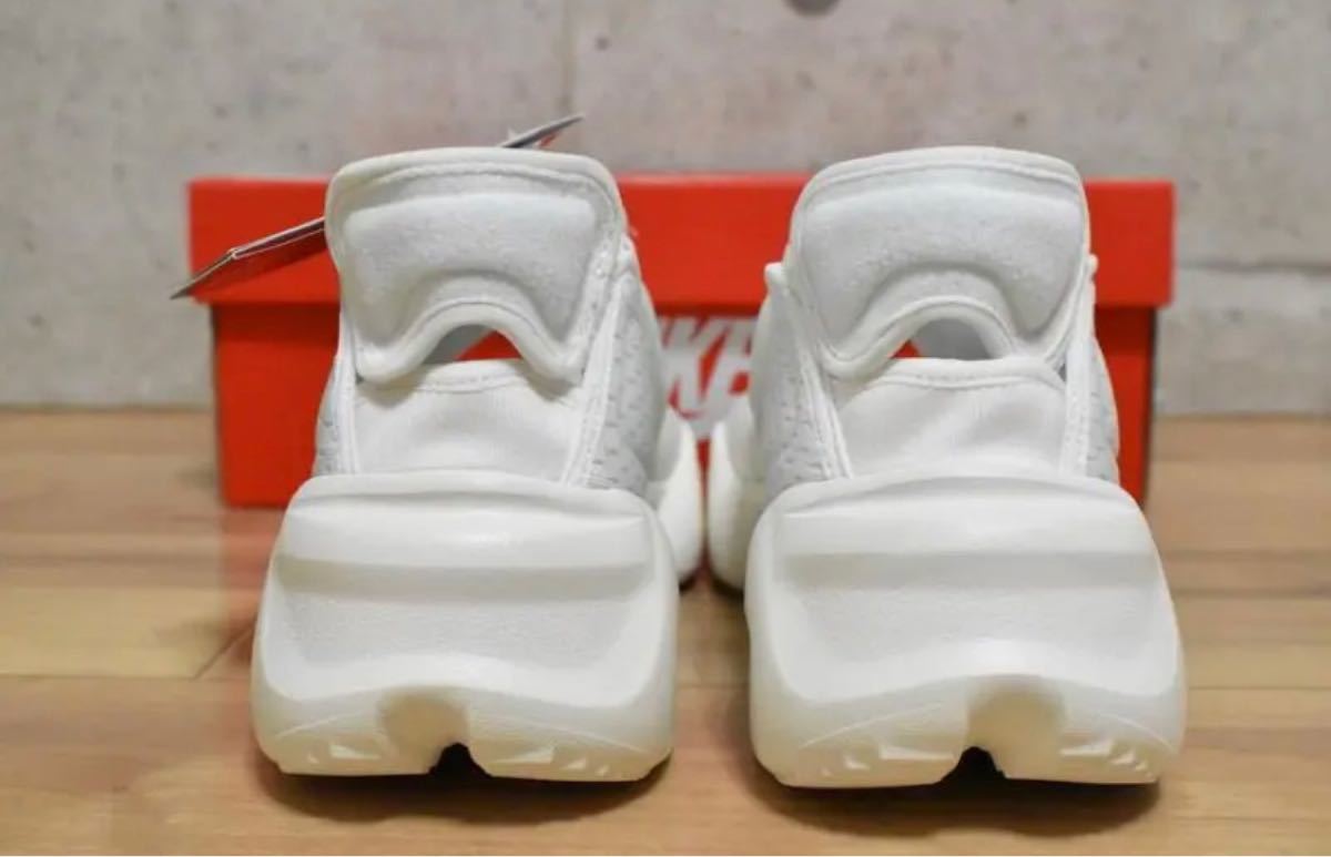 新品 NIKE W アクアリフト 27.5cm CW7164-100 レディース メンズ27cm