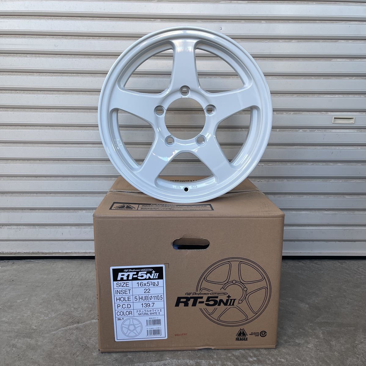 上品】 オフパフォーマー RT-5N+2 16x5.5J 5/139.7 +22 スズキ