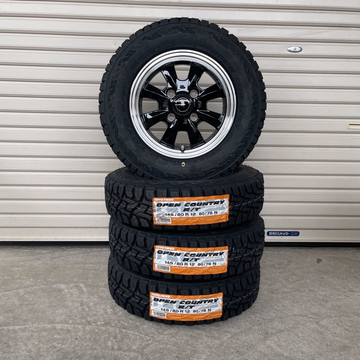 GYRAFT 8S◆新品TOYOオープンカントリーRT 145/80R12 軽トラ軽バンエブリィアクティハイゼットアトレーキャリー　ブラック_画像1