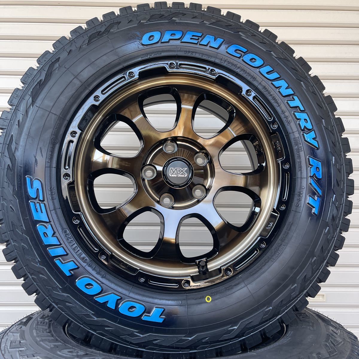 ◇マッドクロス グレイス ◇ デリカ D5 エクストレイル RAV4 CX-5 TOYO