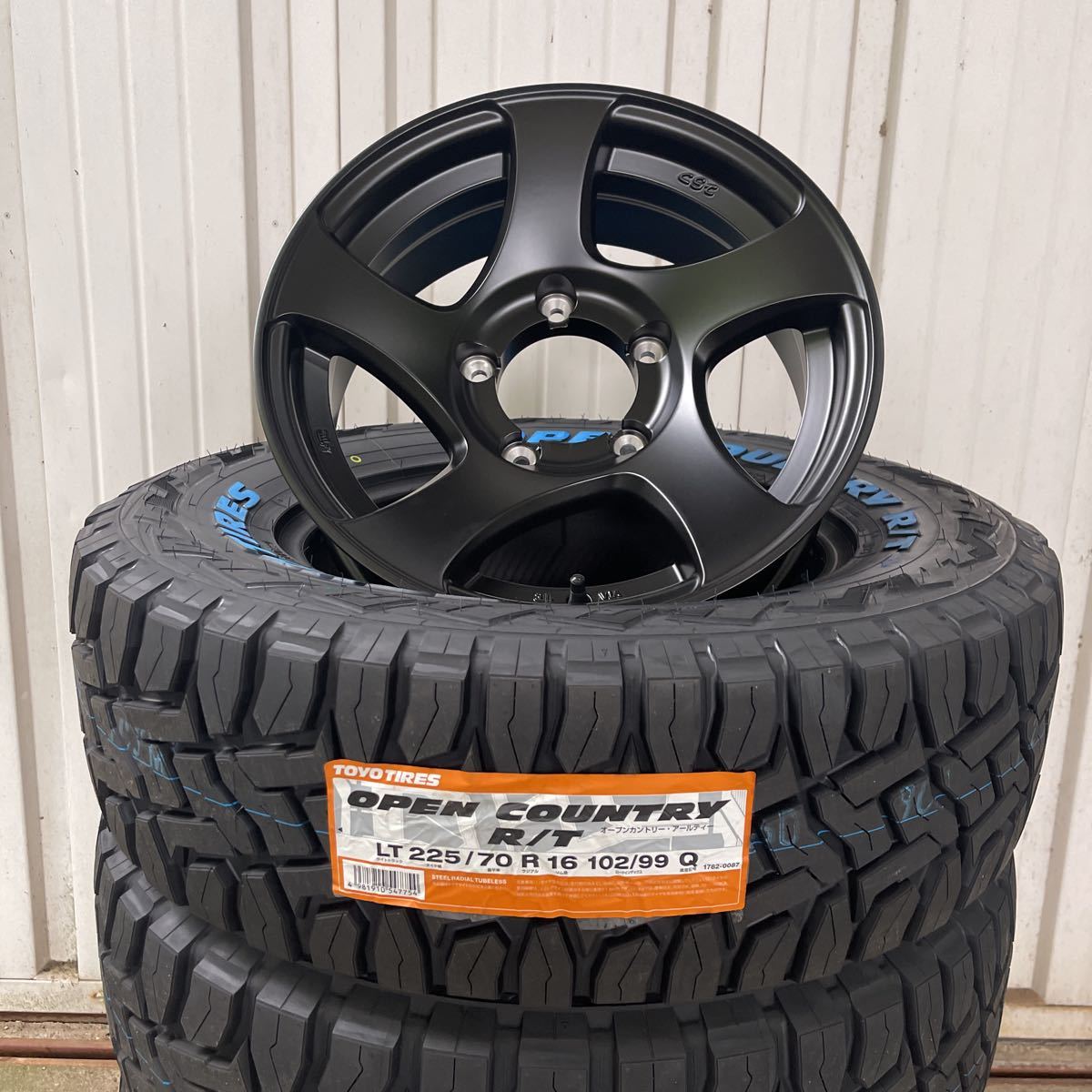 TOYOオープンカントリー225/70R16◆16×6J-5◆《CST ZERO-1HYPER JL》スズキジムニーホワイトレター　フラットブラックJBJAハイパー_画像2