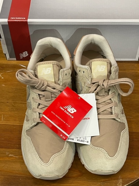 国内初の直営店 WL520BS 22.5 NewBalance ベージュ 新品未使用品 送料無料 スニーカー レデイースシューズ ニューバランス NB レデイーススニーカー WL520 22.5cm 国内初の直営店 WL520BS 22.5 NewBalance ベージュ 新品未使用品 送料無料 スニーカー レデイースシューズ ニューバランス NB レデイーススニーカー WL520 22.5cm