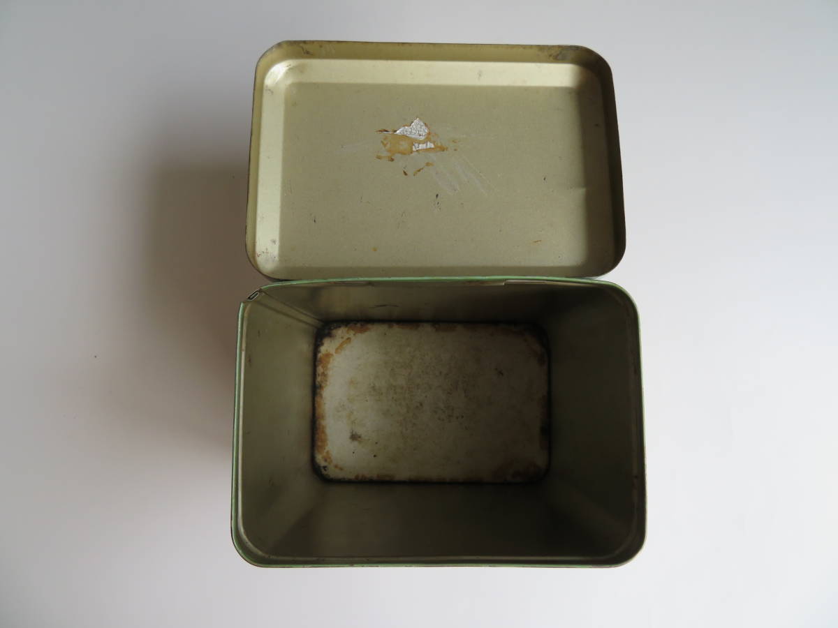 CHOCOLAT EN POUDRE ショコラ ムニエ ローズ柄のTIN缶 Chocolat CHOCOLAT EN POUDRE ショコラ ムニエ ローズ柄のTIN缶 Chocolat