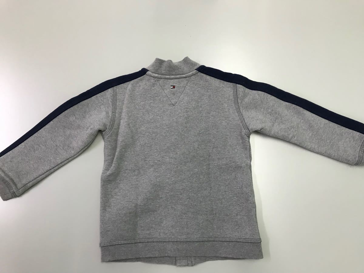 【期間限定値下1,500→1,100円】TOMMYHILFIGER ジップアップトレーナー　9-12month（70〜80サイズ）