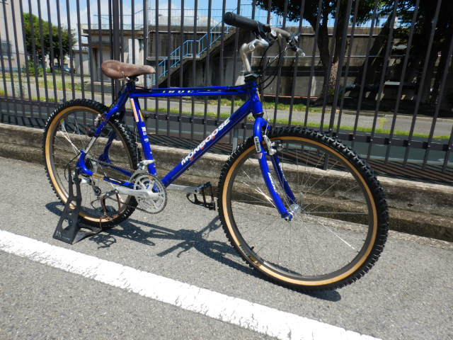 正本販売中 mongoose マングース 前後ホイール タイヤ パッド