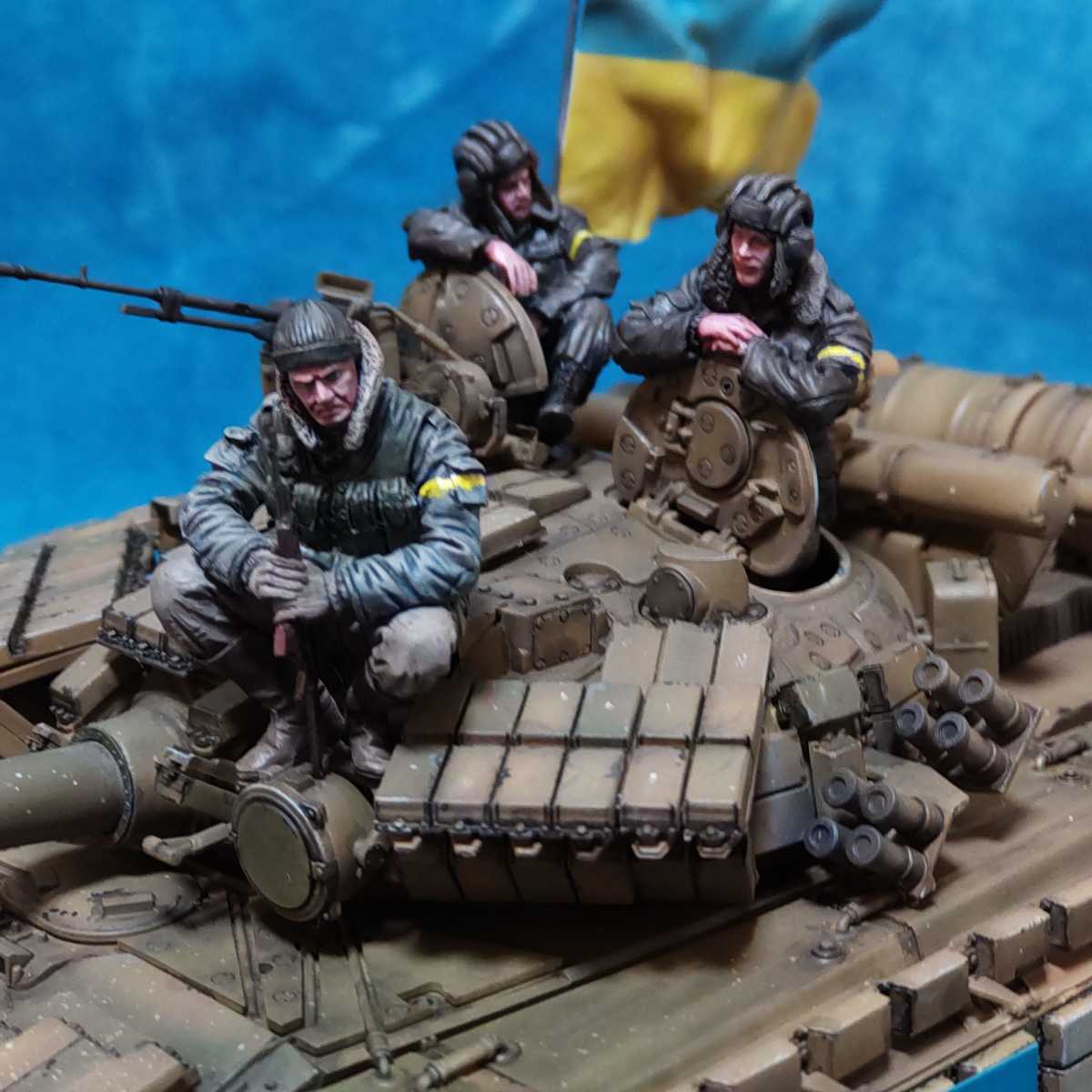 1/35 T-64BVウクライナ軍 地雷処理鋤付塗装済完成品レジンフィギュア 1/35 T-64BVウクライナ軍 地雷処理鋤付塗装済完成品レジンフィギュア