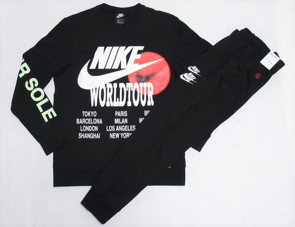 値下げNIKE半ズボン NSW WORLD TOURスウェット