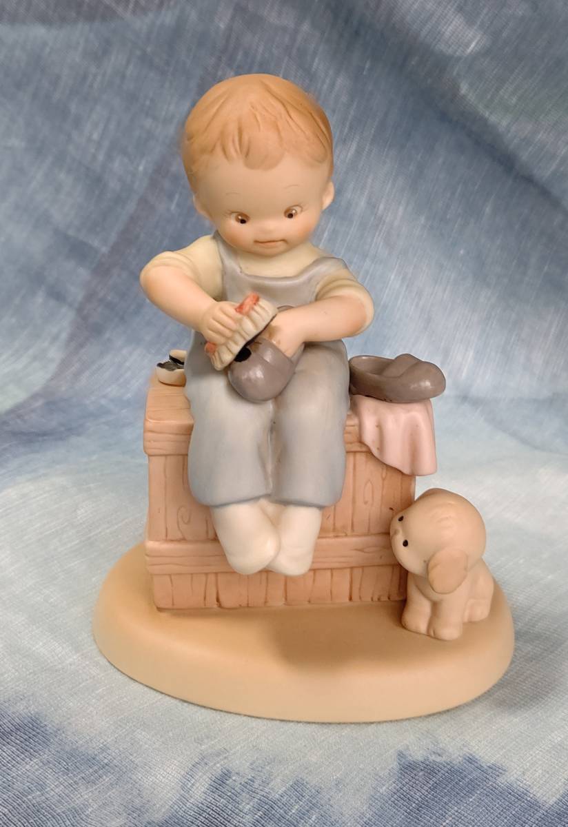 マーベル ルーシー アトウェル メモリー オブ イエスタデー エネスコ社 男の子 犬 陶器人形 置物　ベストを尽くそう　数量限定　レア