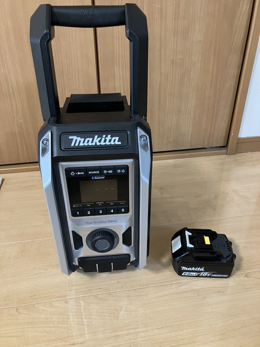 マキタ 充電式ラジオ 6.0バッテリー1個 MR113 黒色 Bluetooth対応 美品