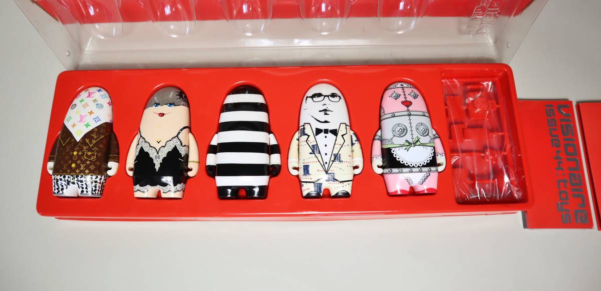 VISIONAIRE No.44 TOYS Red Black 袋付き