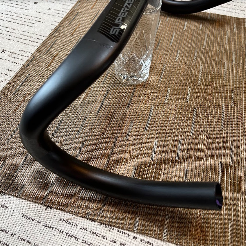 未使用】DEDA SUPERZERO DCR カーボンハンドルバー 420mm(外-外 未使用】DEDA SUPERZERO DCR カーボンハンドルバー 420mm(外-外