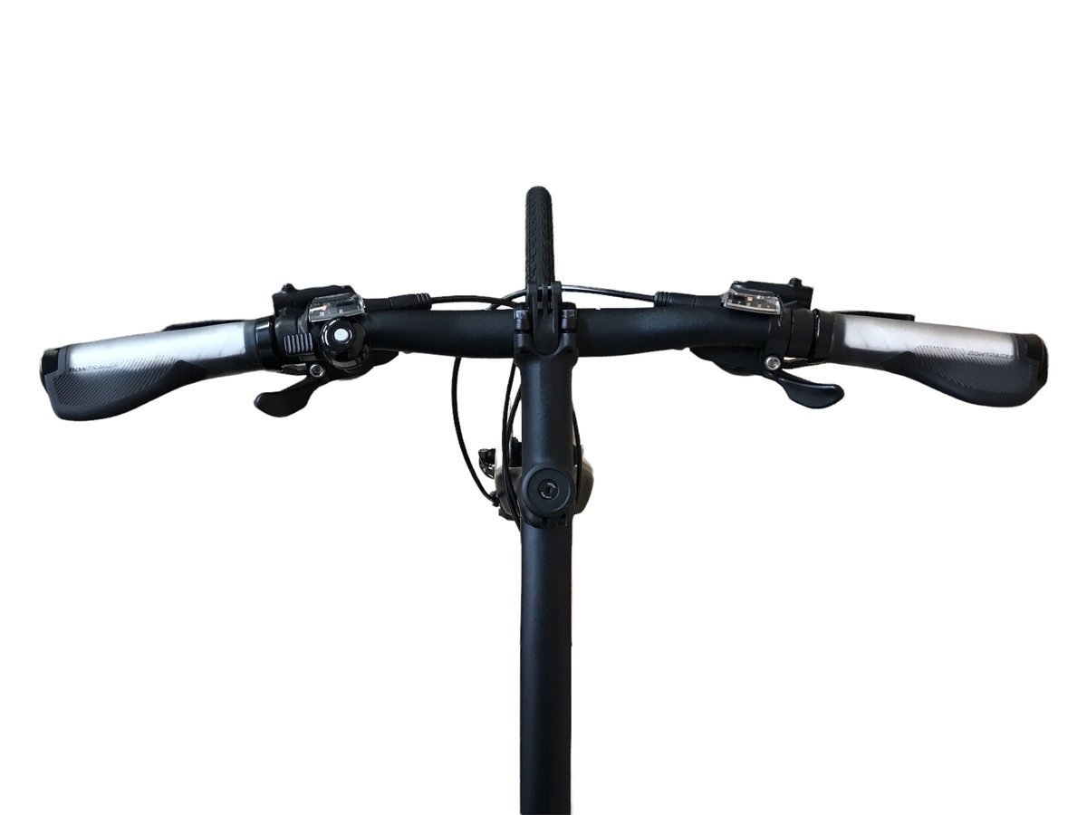 美品 TREK FX3 ロードバイク トップチューブ：約53cm チェーンステー：約46cm シートチューブ：約40cm 自転車 通勤 通学 サイクリング _画像3