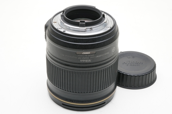 【フジヤカメラ】難有り品 Nikon AF-S NIKKOR 28mm F1.8G (※フード欠品) ニコン AF一眼レフ用 フルサイズ対応 単焦点 広角レンズ_画像2