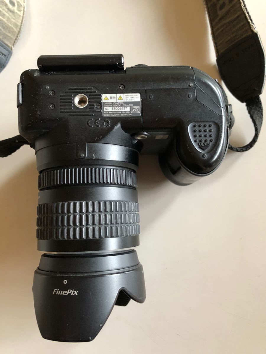 【最終値下げ】FUJI FILM FINEPIX S9000とカメラbag セット