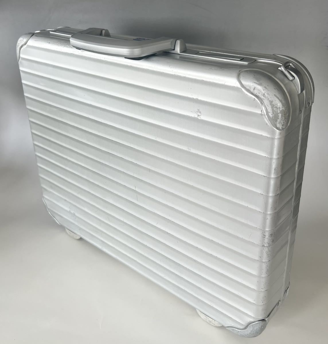オンラインでの最低価格 【希少】リモワ　RIMOWA　スーツケース　廃盤　キャリーなし 旅行用品