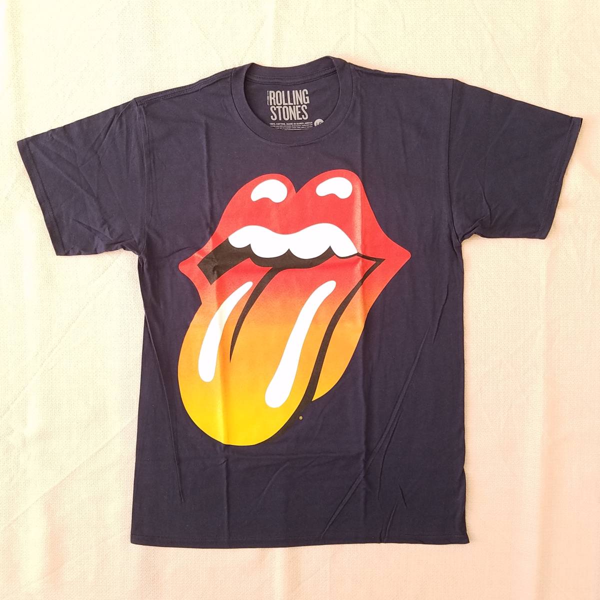 魅惑のバンドT特集! 10sデッド『THE ROLLING STONES(ザ・ローリング・ストーンズ) / 14 ON FIRE -東京ドーム-』ツアーTシャツ ネイビー LG_画像1