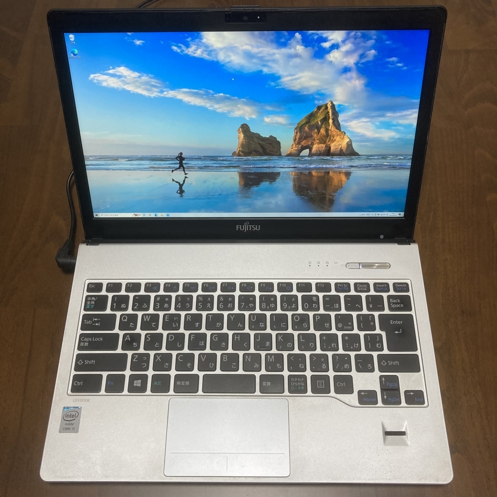 富士通 LIFEBOOK WS2/M(Corei5-4200U(最大2.6GHz)/4GB/1TB HDD/1GbE+WiFi/Blu-rayドライブ/13.3インチIGZO WQHD/Win10 Home)_画像1