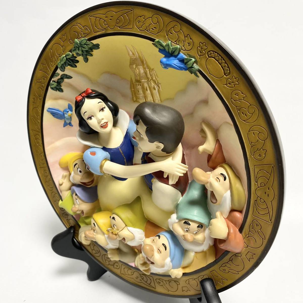 ディズニー 白雪姫 女王 60周年 コレクタブルリーフプレート 3D 絵皿