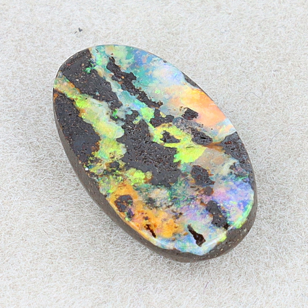 天然ボルダーオパール 　神秘な色合いが魅力　　裸石　4.20ct_画像6